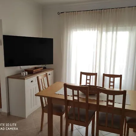 Apartamento Encantador Com Piscina 公寓