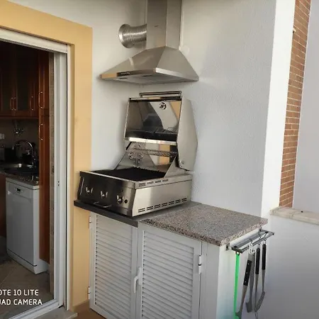 Apartamento Encantador Com Piscina 塔维拉